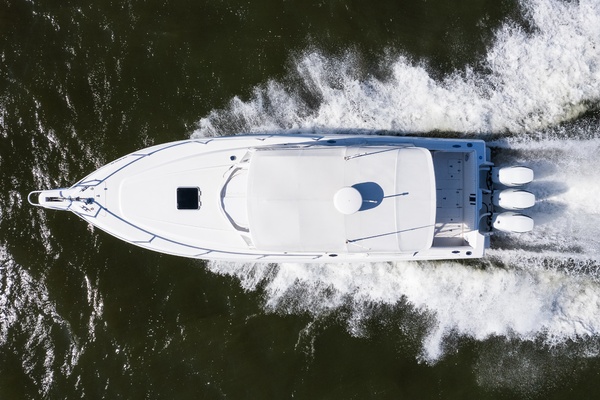 Mac  amp  Seas 36ft Intrepid Yacht For Sale