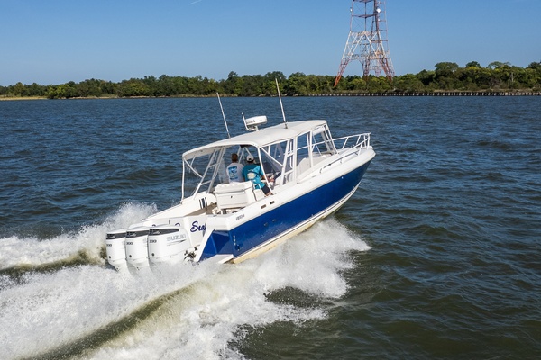 Mac  amp  Seas 36ft Intrepid Yacht For Sale