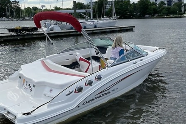 19-ft-Chaparral-2011-186 SSi-Sun Daze Annapolis Maryland United States  yacht for sale