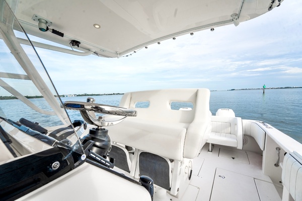 Legacy 40ft Intrepid Yacht For Sale