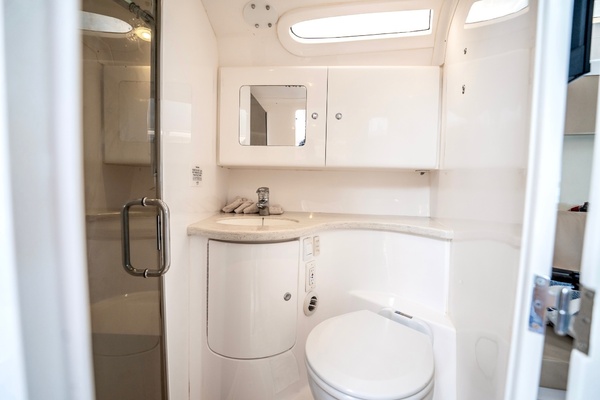 Legacy 40ft Intrepid Yacht For Sale
