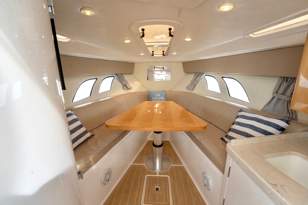 Legacy 40ft Intrepid Yacht For Sale