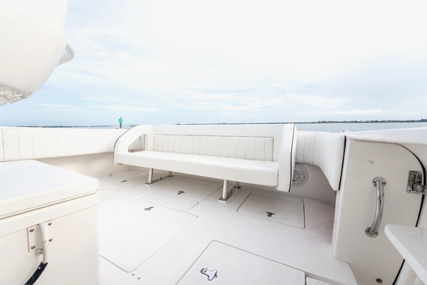 Legacy 40ft Intrepid Yacht For Sale