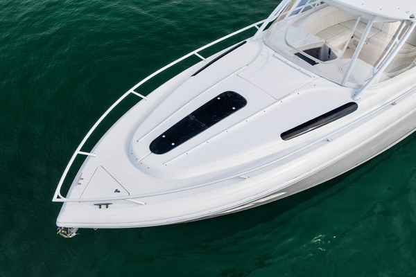 Legacy 40ft Intrepid Yacht For Sale