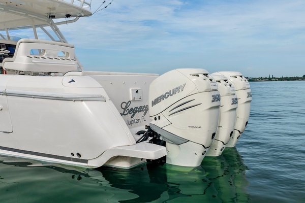 Legacy 40ft Intrepid Yacht For Sale