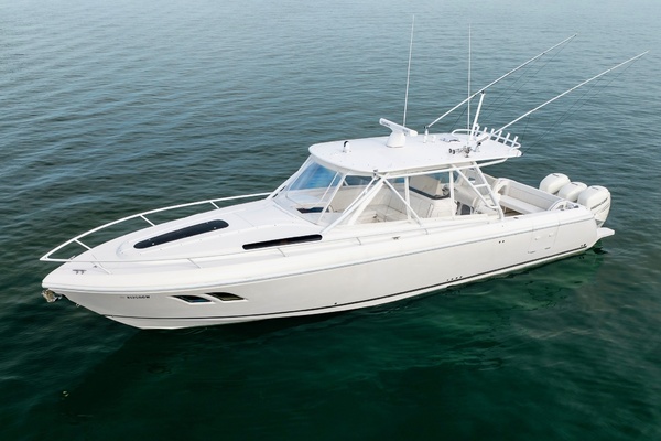 Legacy 40ft Intrepid Yacht For Sale
