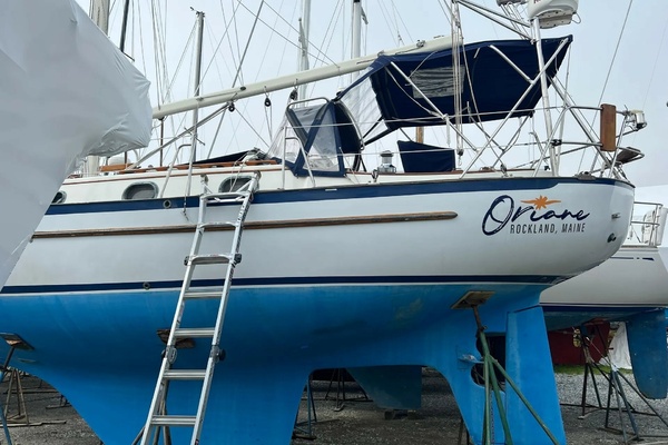 Oriane 37ft Pacific Seacraft Yacht For Sale