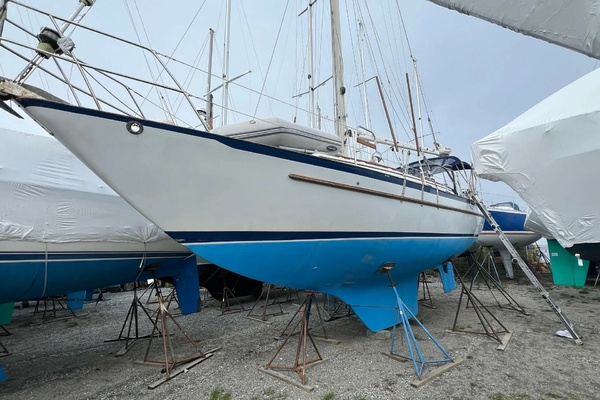 Oriane 37ft Pacific Seacraft Yacht For Sale