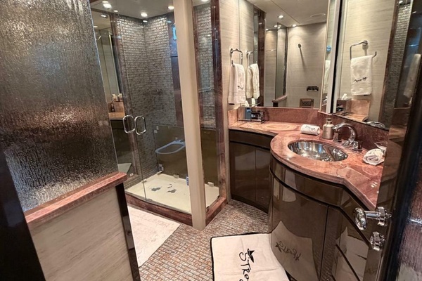 Master Suite 10