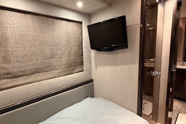 Twin Suite 1