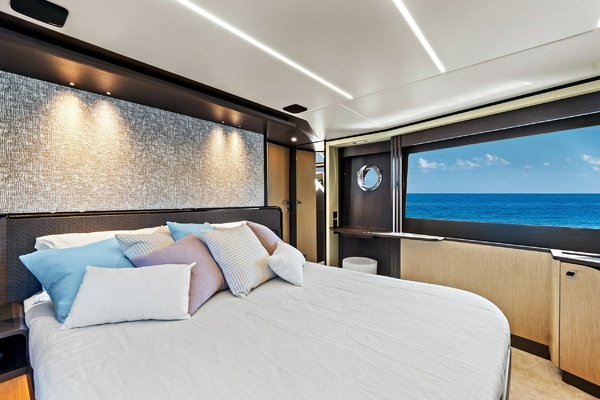 Joans Rondevous 52ft Absolute Yacht For Sale