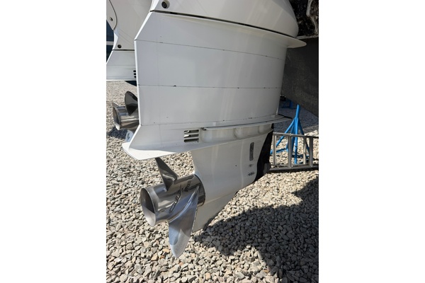 41ft Regulator Yacht For Sale