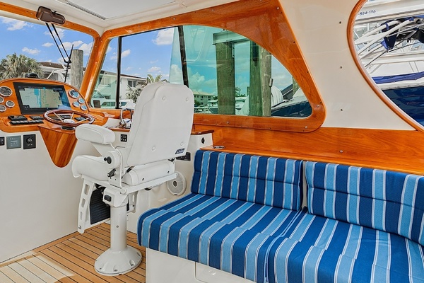 Joan s LiL Rondevous 37ft Hinckley Yacht For Sale