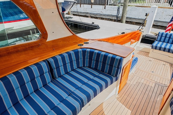 Joan s LiL Rondevous 37ft Hinckley Yacht For Sale