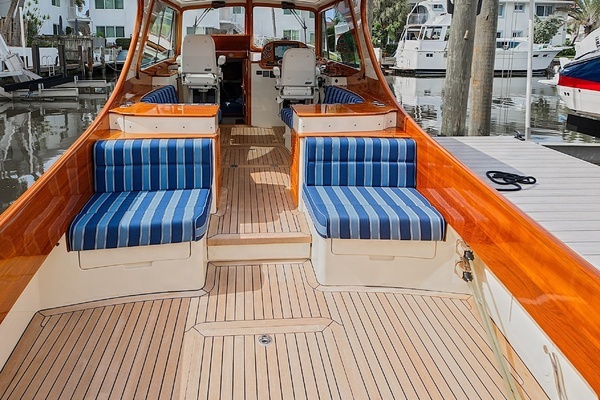 Joan s LiL Rondevous 37ft Hinckley Yacht For Sale