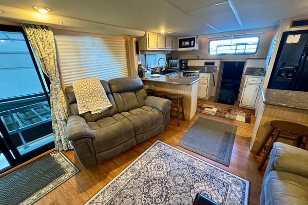 Parotte Head 50ft Gibson Yacht For Sale