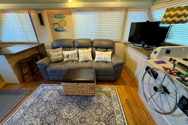 Parotte Head 50ft Gibson Yacht For Sale