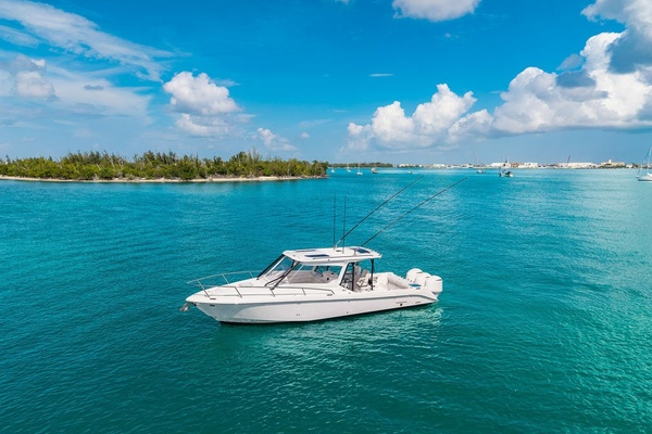 35ft Everglades Yacht For Sale