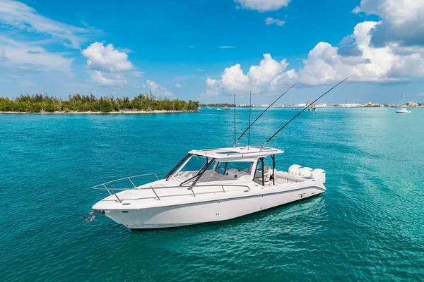 Everglades  Yacht For Sale