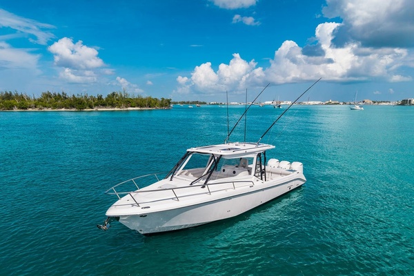 35ft Everglades Yacht For Sale