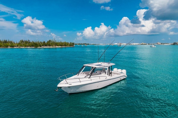 35ft Everglades Yacht For Sale