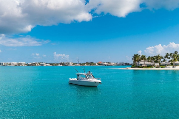 35ft Everglades Yacht For Sale