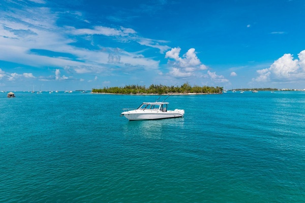 35ft Everglades Yacht For Sale