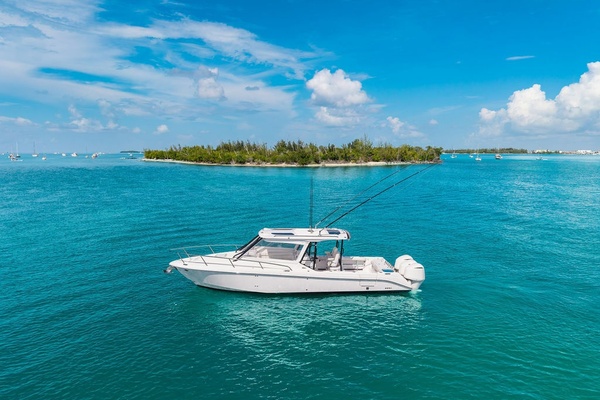 35ft Everglades Yacht For Sale