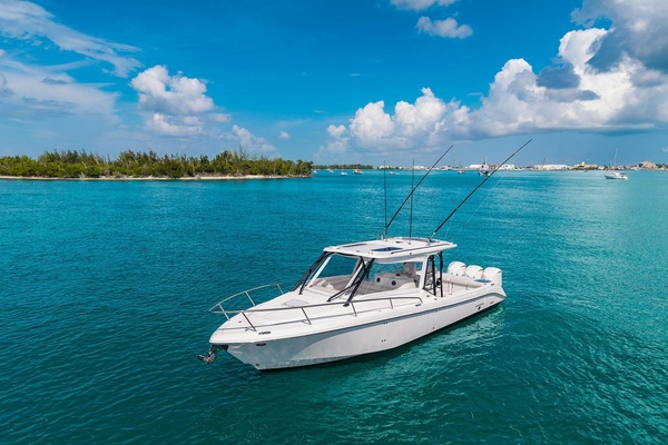 35ft Everglades Yacht For Sale