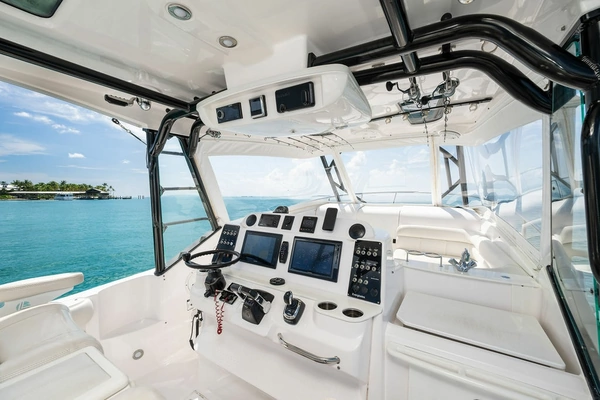 Everglades  Yacht For Sale