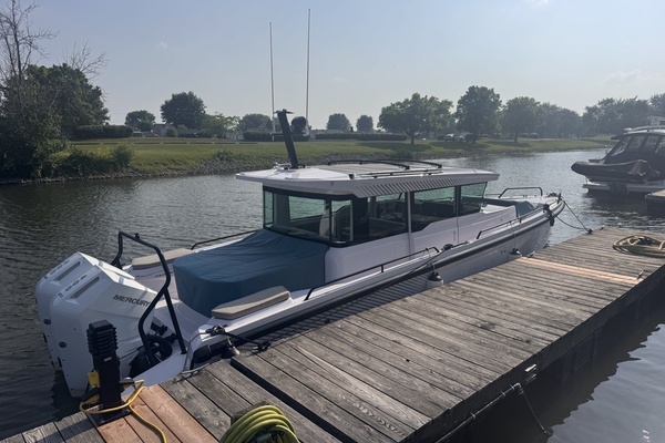 37ft Axopar Yacht For Sale