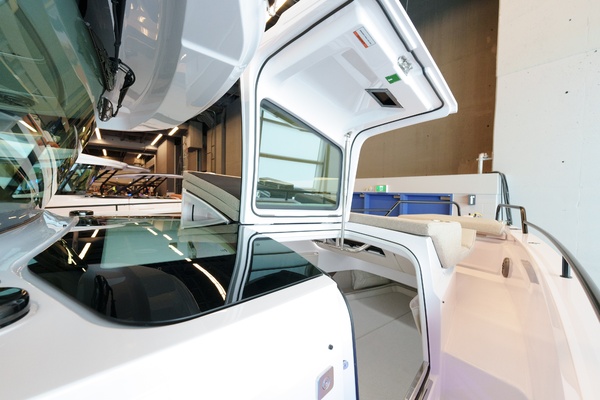 37ft Axopar Yacht For Sale