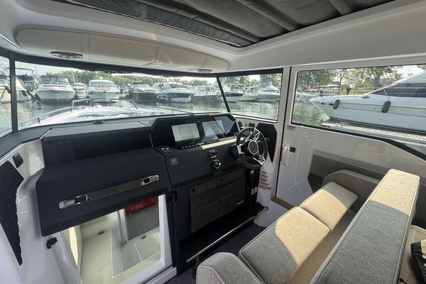 37ft Axopar Yacht For Sale