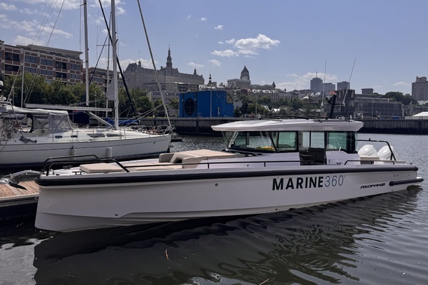 37ft Axopar Yacht For Sale