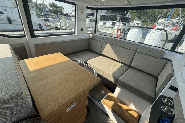 37ft Axopar Yacht For Sale
