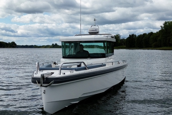 28ft Axopar Yacht For Sale