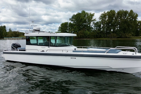 28ft Axopar Yacht For Sale