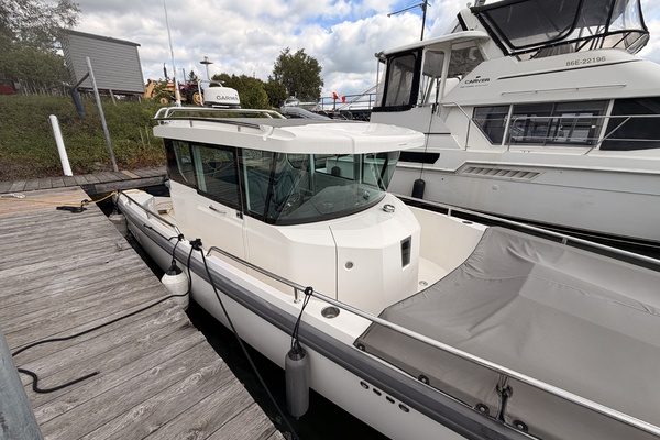 28ft Axopar Yacht For Sale
