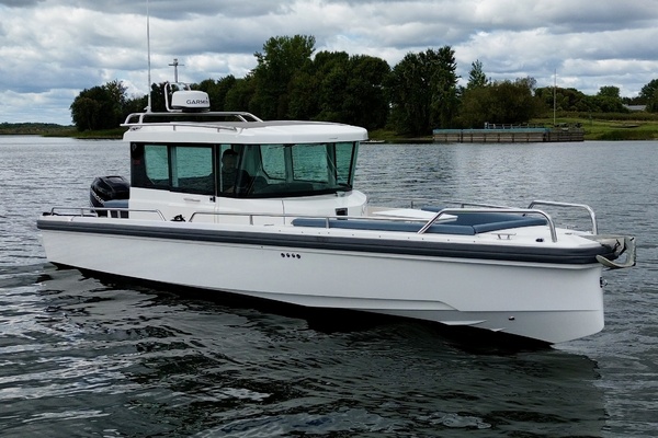 28ft Axopar Yacht For Sale