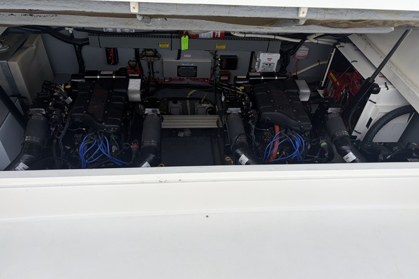 37ft Sea Ray Yacht For Sale