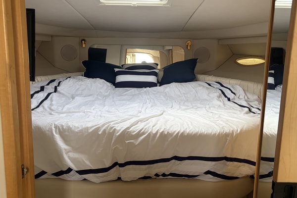 37ft Sea Ray Yacht For Sale