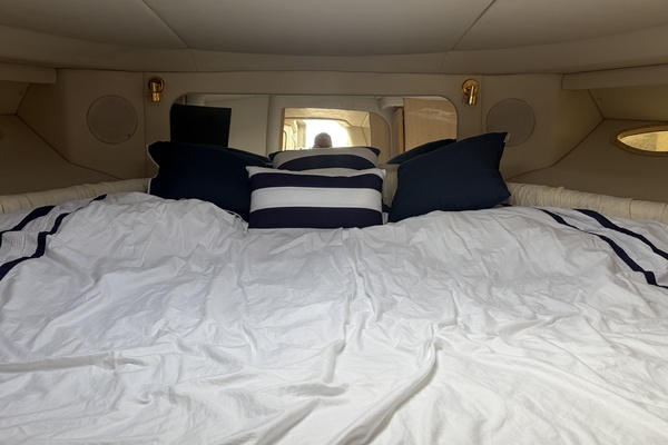 37ft Sea Ray Yacht For Sale