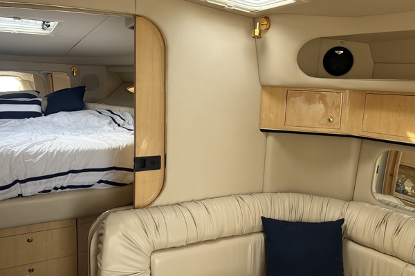 37ft Sea Ray Yacht For Sale