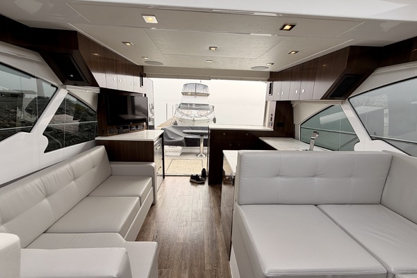 50ft Cruisers Yachts Yacht For Sale