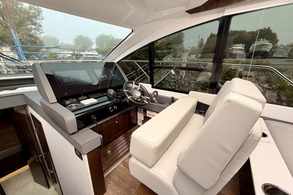 50ft Cruisers Yachts Yacht For Sale