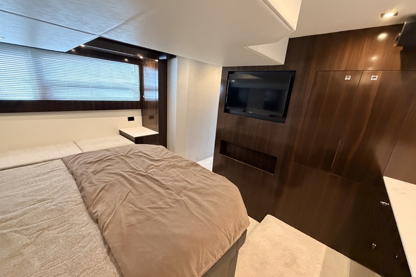 50ft Cruisers Yachts Yacht For Sale