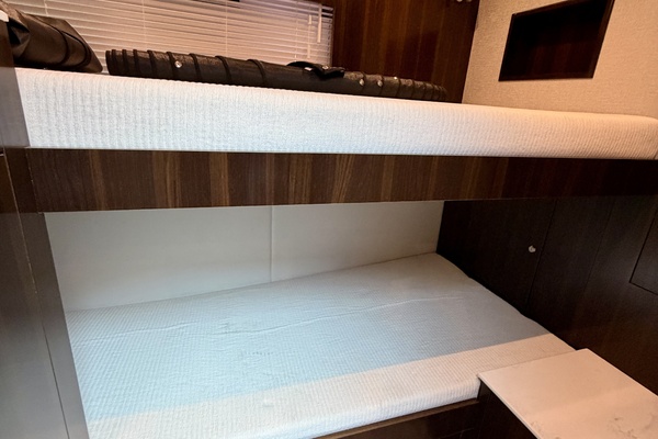 50ft Cruisers Yachts Yacht For Sale