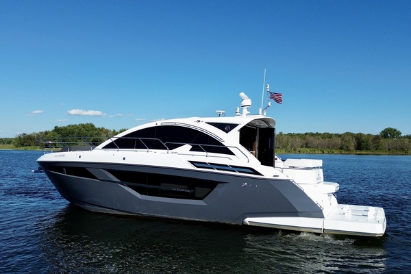 50ft Cruisers Yachts Yacht For Sale