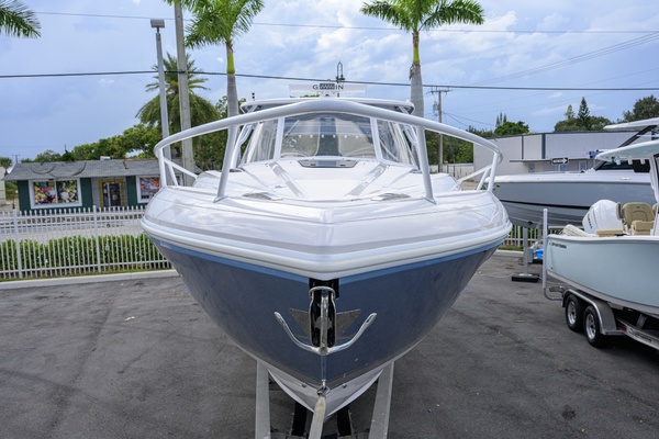 40ft Intrepid Yacht For Sale