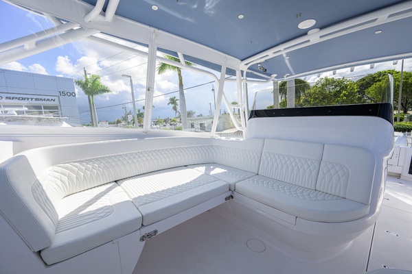 40ft Intrepid Yacht For Sale